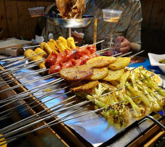元宝山音乐烧烤吧